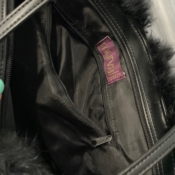 Crocheted with synthetic black fur and faux leather tote - Picture 2 of 6